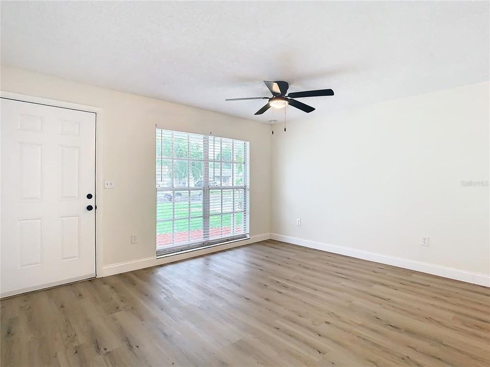 В аренду: $1,800 (3 спален, 2 ванн, 1062 Квадратных фут)