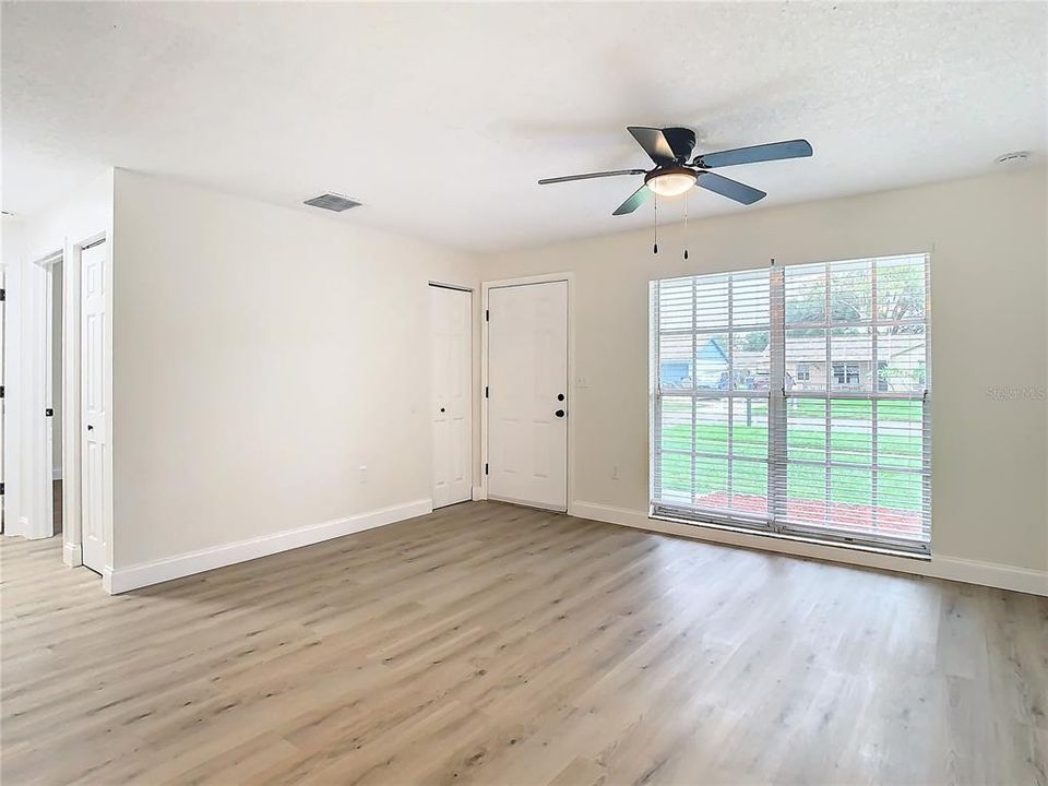 В аренду: $1,800 (3 спален, 2 ванн, 1062 Квадратных фут)