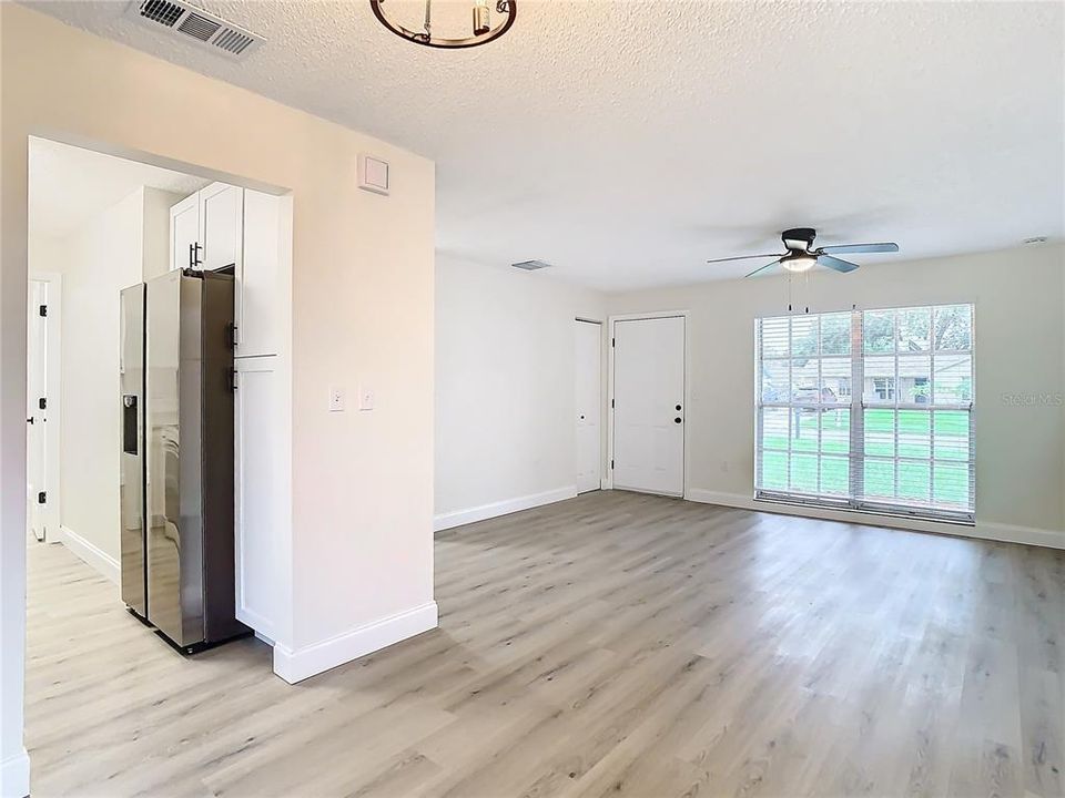 В аренду: $1,800 (3 спален, 2 ванн, 1062 Квадратных фут)