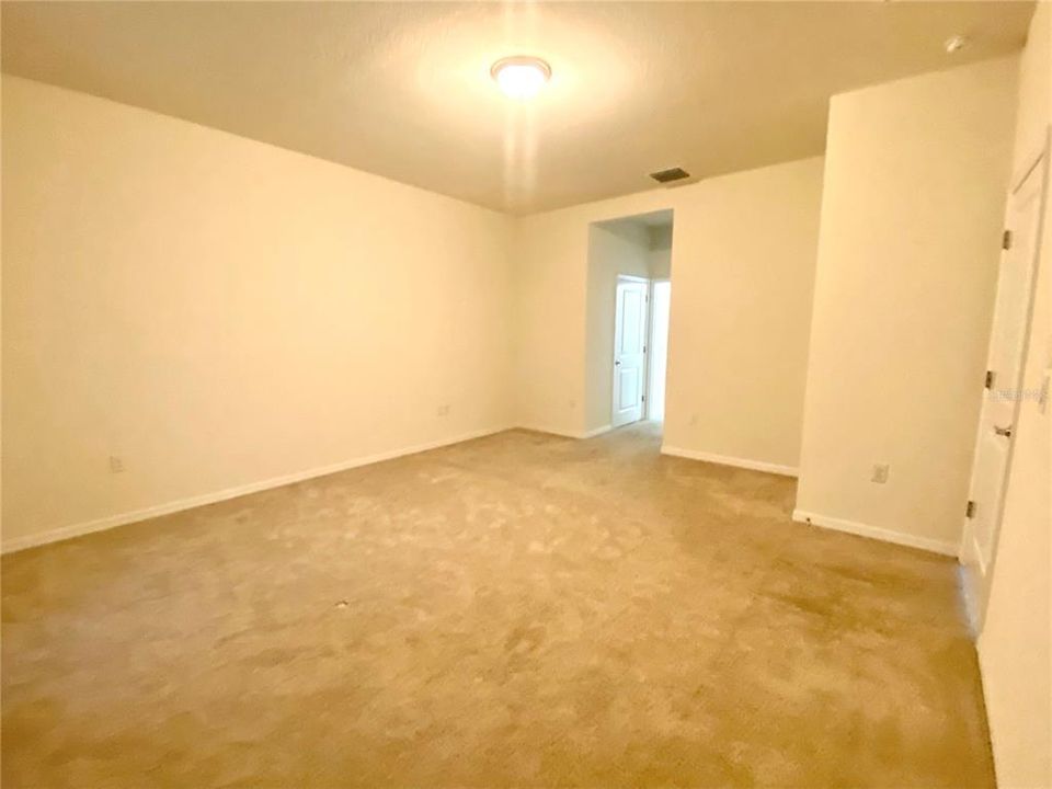В аренду: $2,750 (4 спален, 2 ванн, 2057 Квадратных фут)