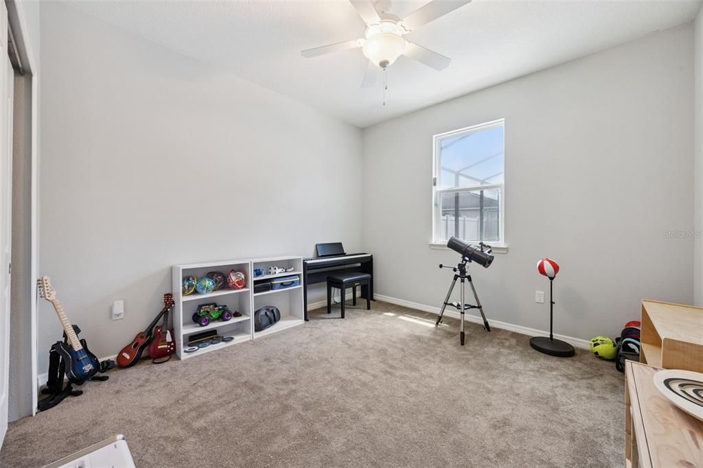 For Sale: $659,000 (5 beds, 3 baths, 3757 Square Feet)