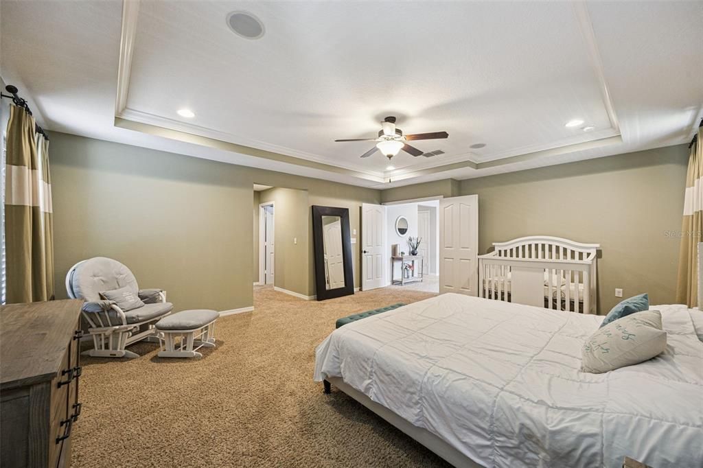 For Sale: $659,000 (5 beds, 3 baths, 3757 Square Feet)