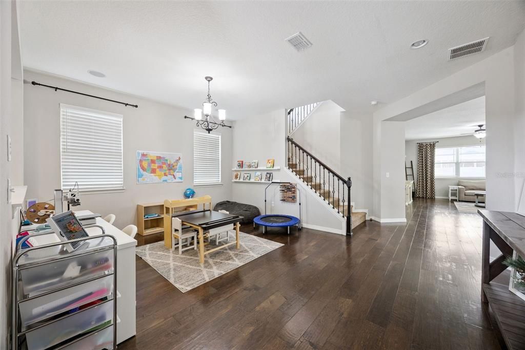 For Sale: $659,000 (5 beds, 3 baths, 3757 Square Feet)