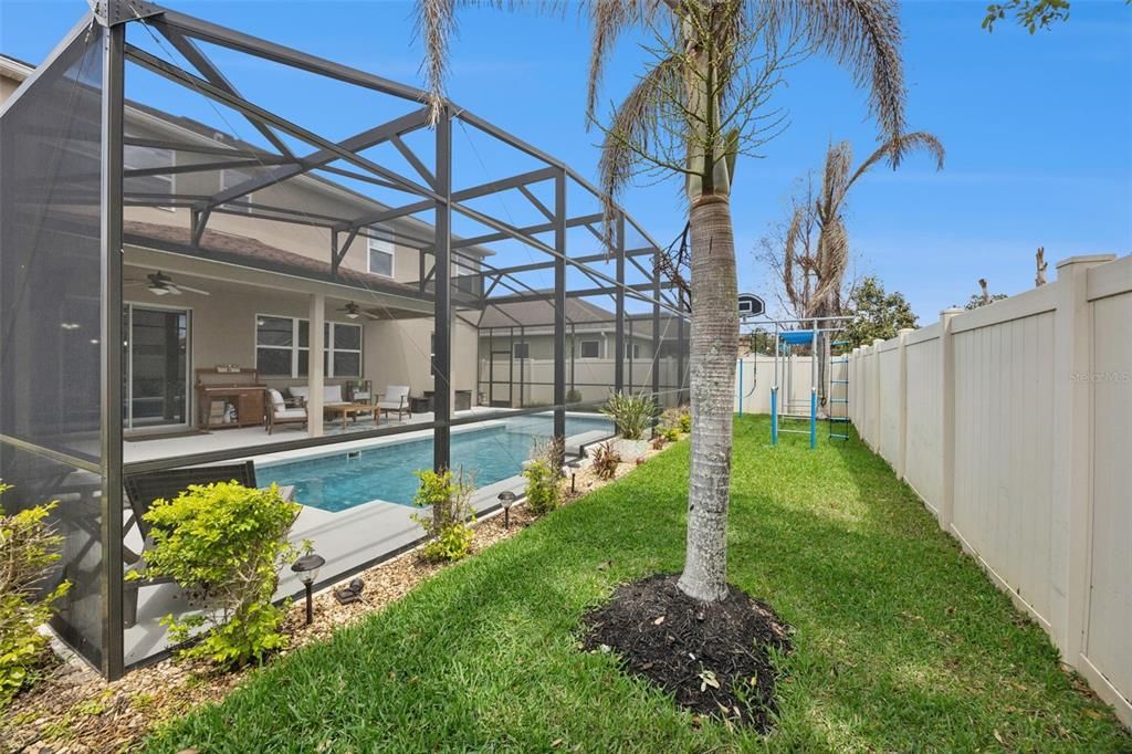 For Sale: $659,000 (5 beds, 3 baths, 3757 Square Feet)