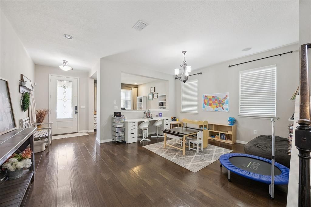 For Sale: $659,000 (5 beds, 3 baths, 3757 Square Feet)
