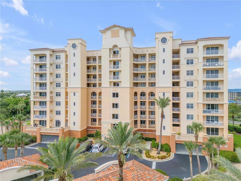 For Sale: $648,500 (2 beds, 2 baths, 1450 Square Feet)