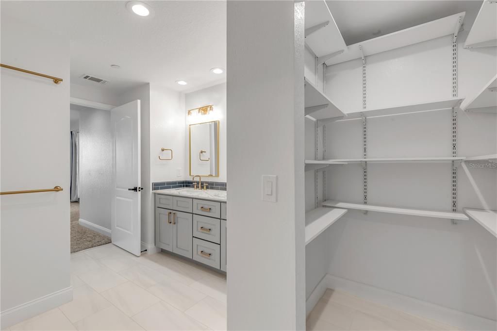 For Sale: $648,500 (2 beds, 2 baths, 1450 Square Feet)