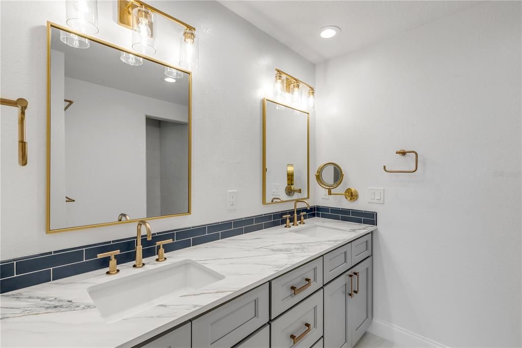 For Sale: $648,500 (2 beds, 2 baths, 1450 Square Feet)