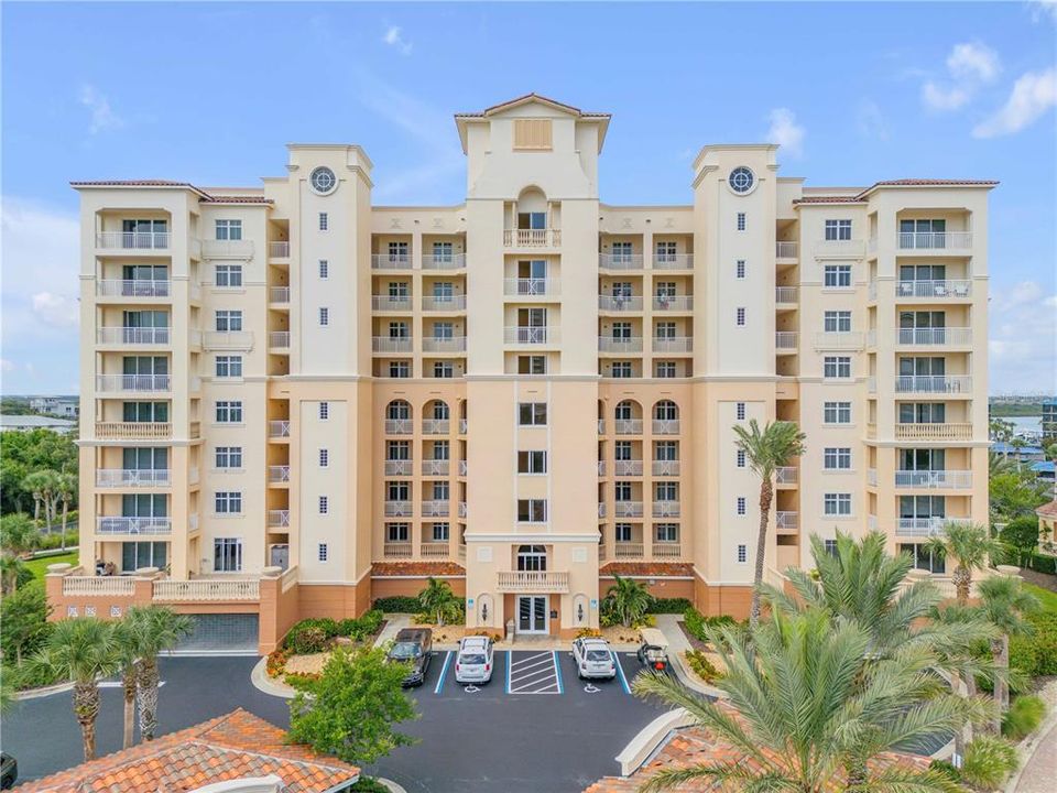 For Sale: $648,500 (2 beds, 2 baths, 1450 Square Feet)