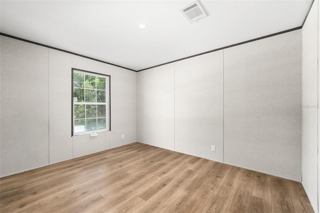 En Venta: $365,000 (3 camas, 2 baños, 1600 Pies cuadrados)