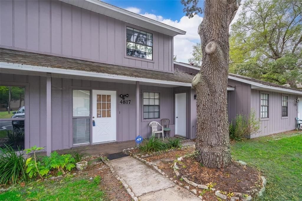 For Sale: $175,000 (2 beds, 2 baths, 1210 Square Feet)
