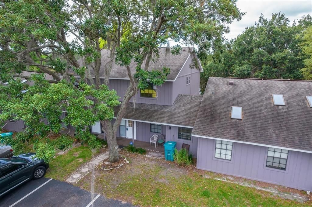 For Sale: $175,000 (2 beds, 2 baths, 1210 Square Feet)