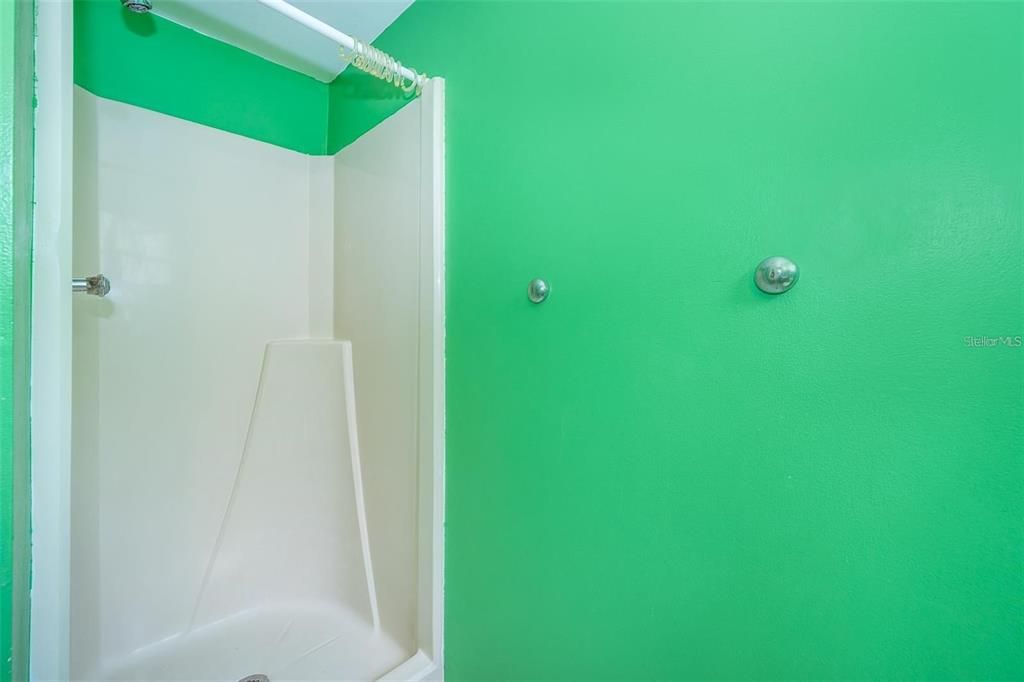 For Sale: $175,000 (2 beds, 2 baths, 1210 Square Feet)