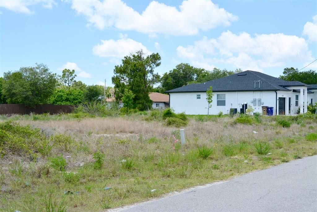 待售: $59,800 (0.28 acres)