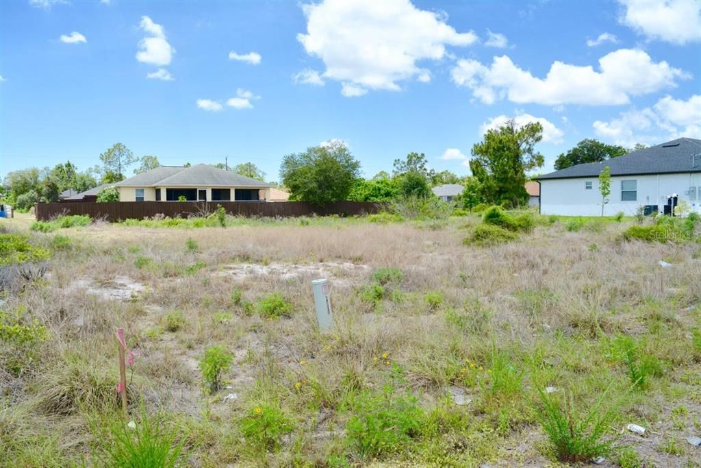 待售: $59,800 (0.28 acres)