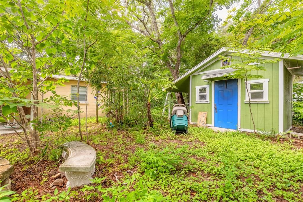 For Sale: $174,900 (2 beds, 1 baths, 1134 Square Feet)