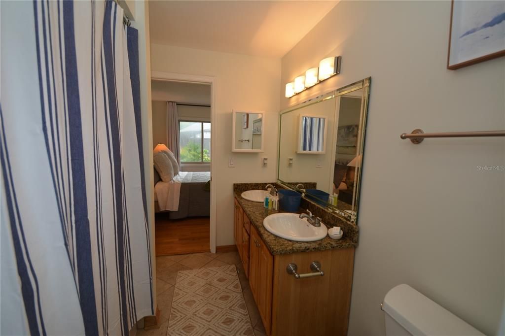 En Renta: $4,950 (3 camas, 2 baños, 2142 Pies cuadrados)