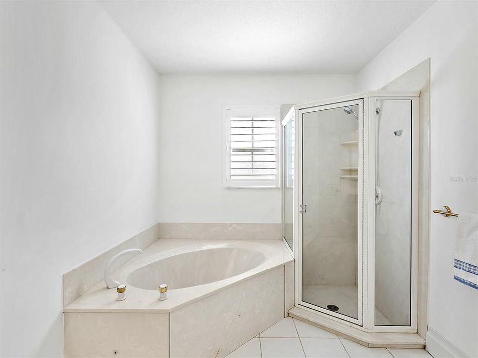 En Venta: $1,990,000 (3 camas, 2 baños, 1961 Pies cuadrados)