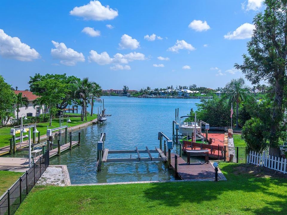En Venta: $1,990,000 (3 camas, 2 baños, 1961 Pies cuadrados)