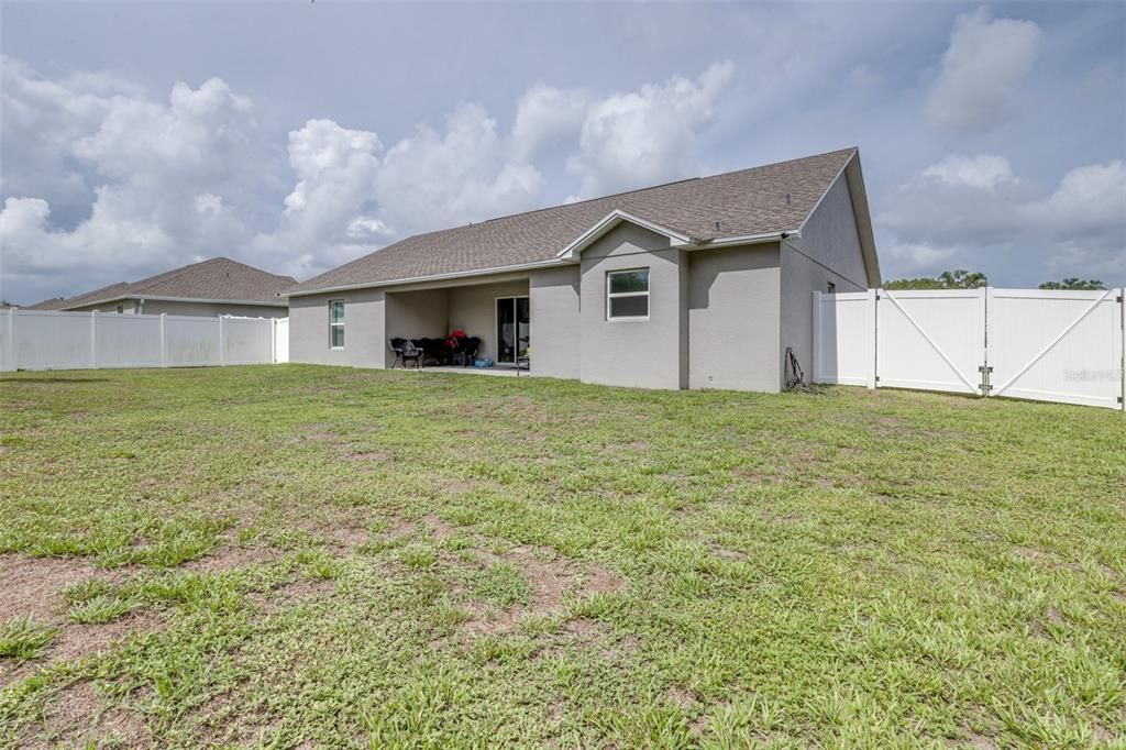 For Sale: $319,900 (3 beds, 2 baths, 1600 Square Feet)