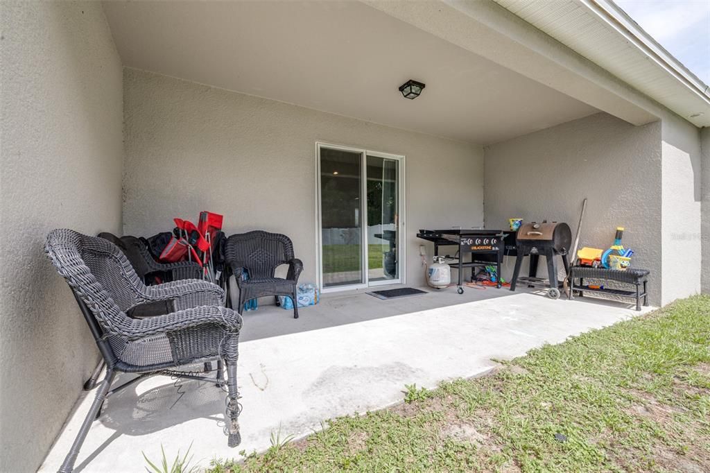 For Sale: $319,900 (3 beds, 2 baths, 1600 Square Feet)