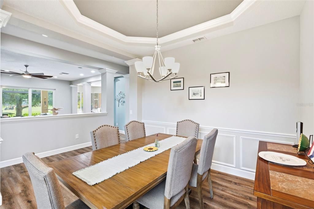 На продажу: $749,999 (5 спален, 3 ванн, 3961 Квадратных фут)