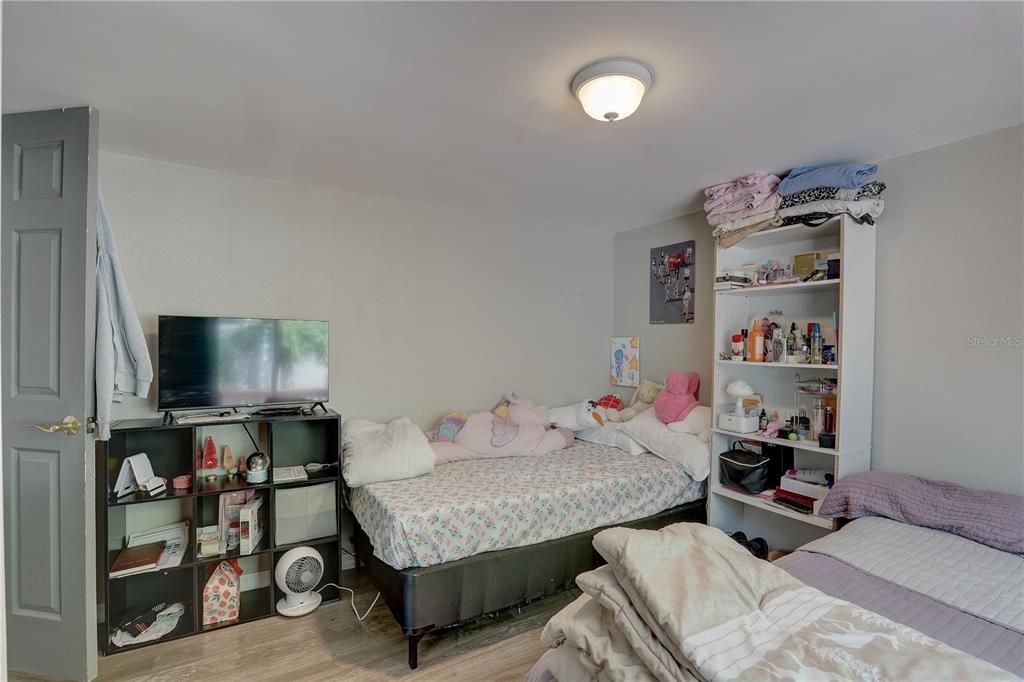 En Venta: $270,000 (3 camas, 2 baños, 1380 Pies cuadrados)