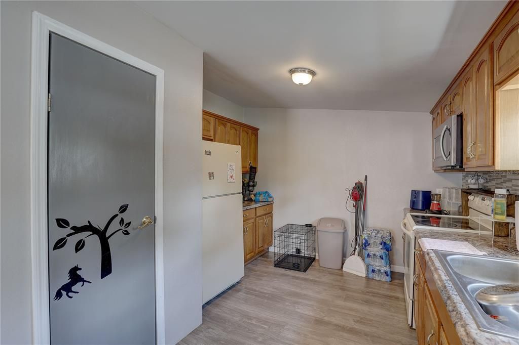 En Venta: $270,000 (3 camas, 2 baños, 1380 Pies cuadrados)