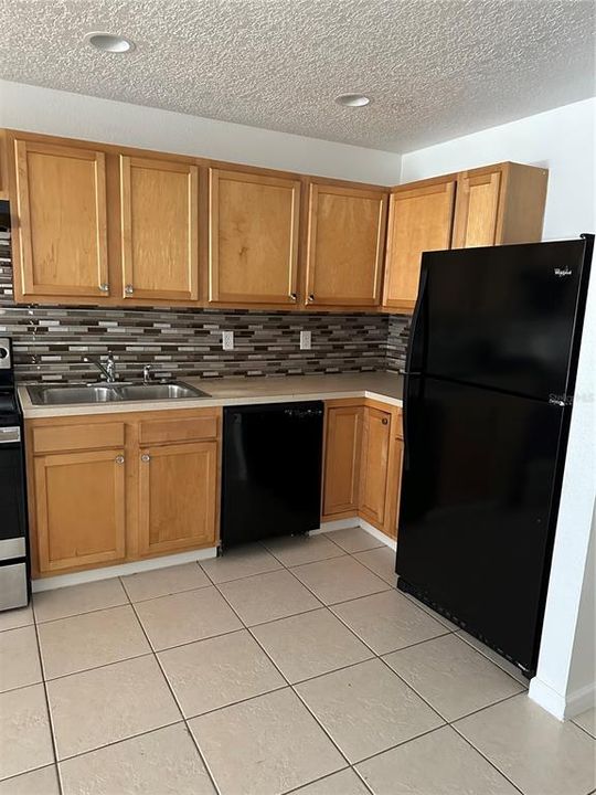 В аренду: $1,850 (3 спален, 2 ванн, 1102 Квадратных фут)