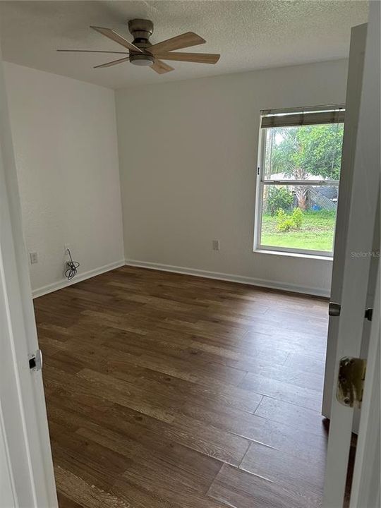 В аренду: $1,850 (3 спален, 2 ванн, 1102 Квадратных фут)