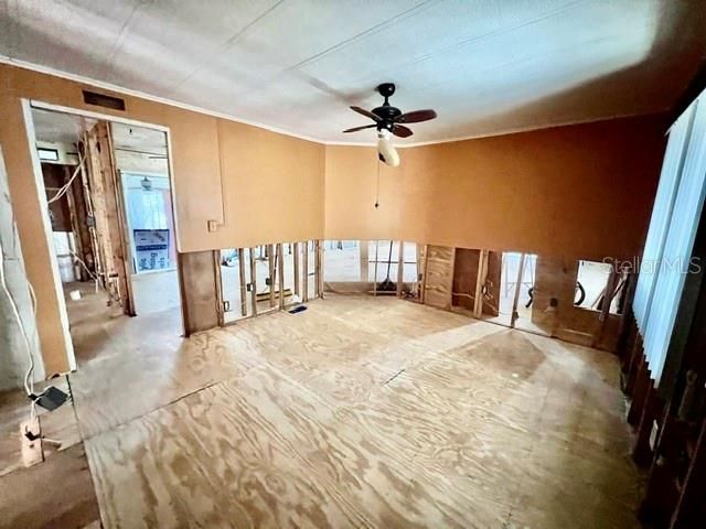 На продажу: $50,000 (2 спален, 2 ванн, 1370 Квадратных фут)