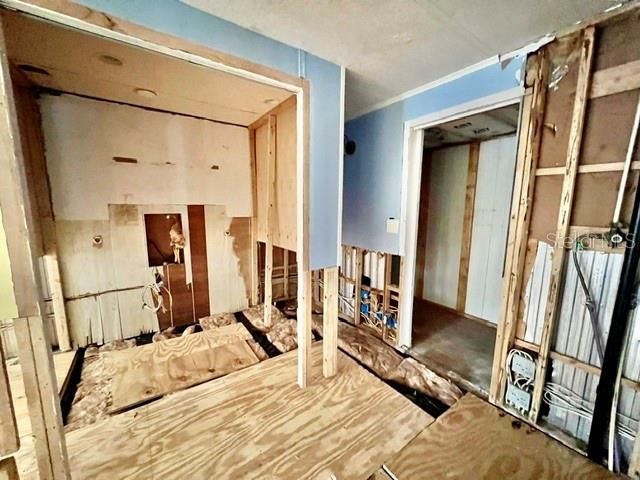 На продажу: $50,000 (2 спален, 2 ванн, 1370 Квадратных фут)