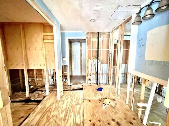 На продажу: $50,000 (2 спален, 2 ванн, 1370 Квадратных фут)