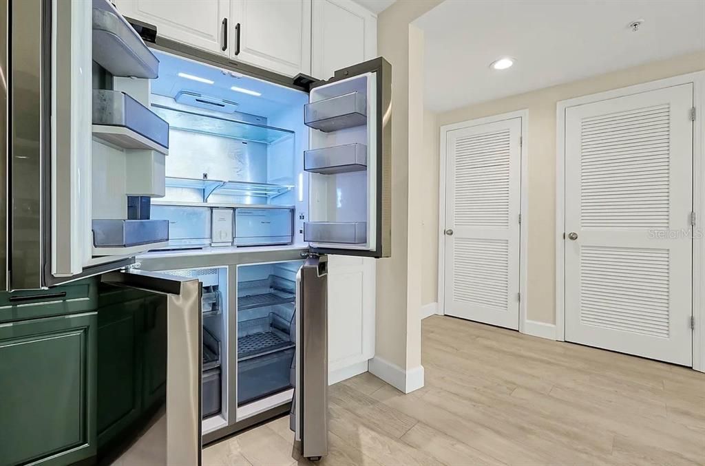 For Rent: $2,950 (2 beds, 2 baths, 1148 Square Feet)