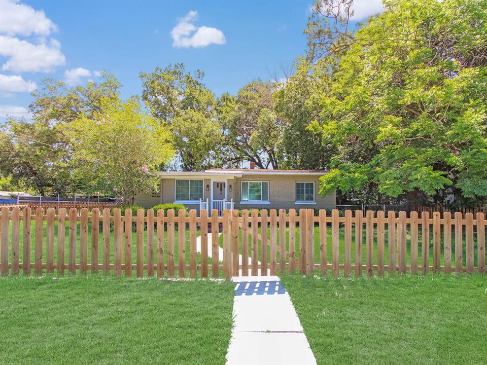 En Venta: $227,900 (3 camas, 1 baños, 1172 Pies cuadrados)
