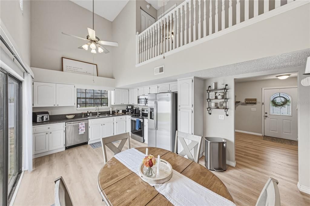 For Sale: $315,000 (3 beds, 2 baths, 1410 Square Feet)