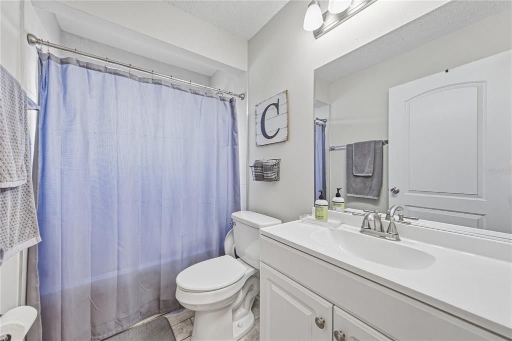 For Sale: $315,000 (3 beds, 2 baths, 1410 Square Feet)