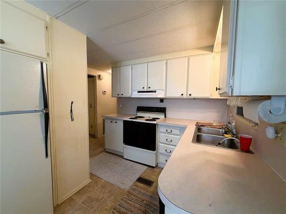 На продажу: $65,000 (2 спален, 2 ванн, 1024 Квадратных фут)
