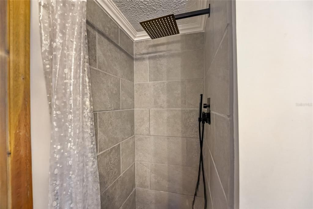 En Venta: $324,900 (3 camas, 2 baños, 1390 Pies cuadrados)