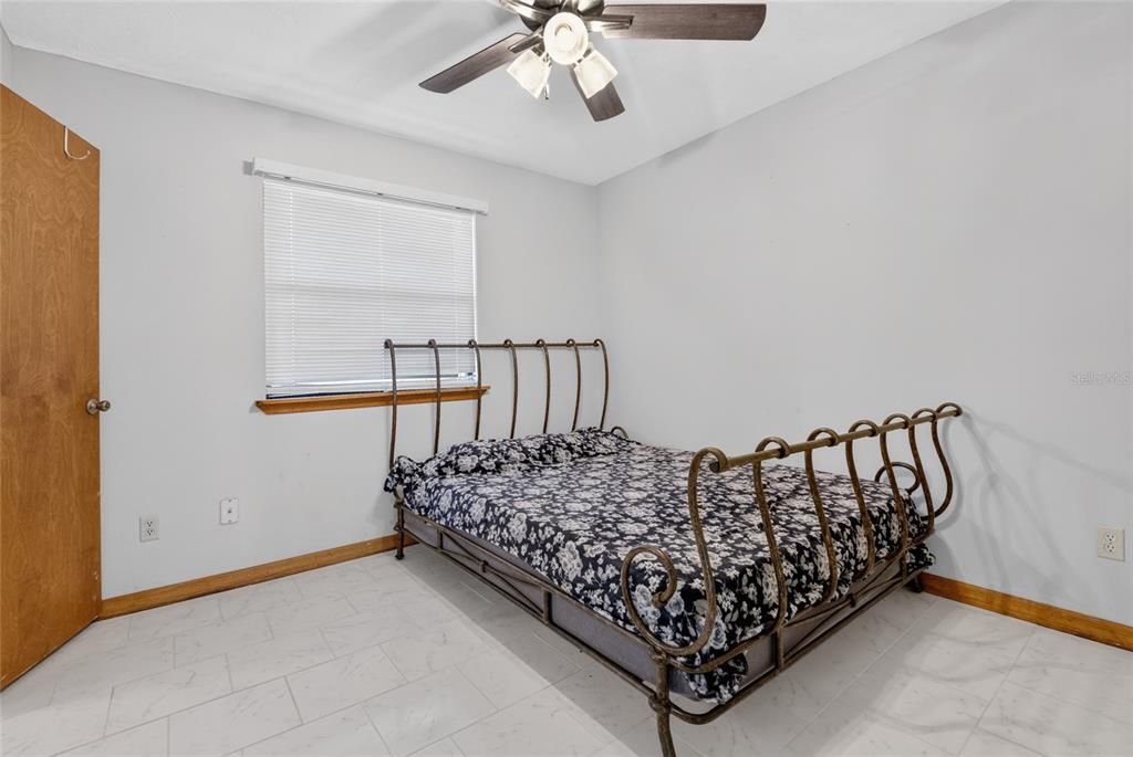 En Venta: $324,900 (3 camas, 2 baños, 1390 Pies cuadrados)