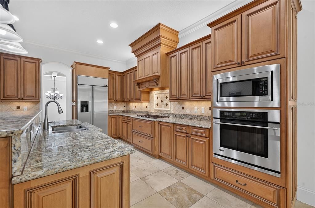 En Venta: $1,695,000 (4 camas, 4 baños, 3723 Pies cuadrados)