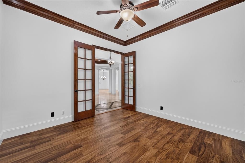 En Venta: $1,695,000 (4 camas, 4 baños, 3723 Pies cuadrados)