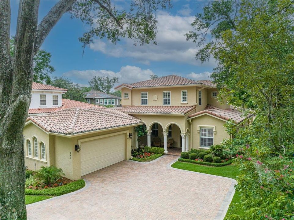 En Venta: $1,695,000 (4 camas, 4 baños, 3723 Pies cuadrados)