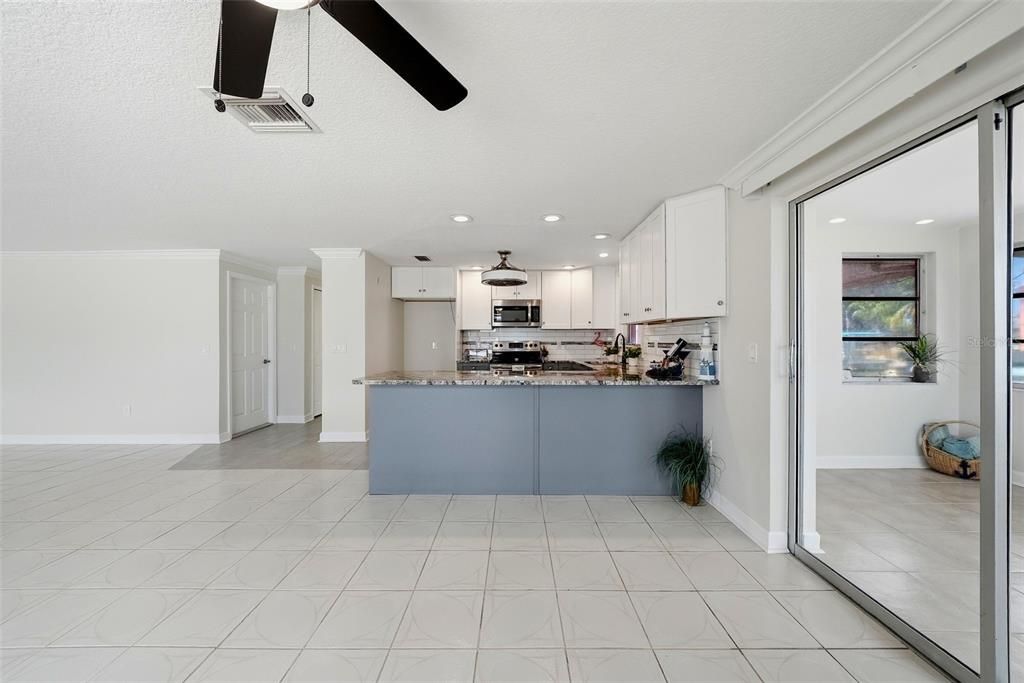 En Venta: $405,500 (2 camas, 2 baños, 1520 Pies cuadrados)