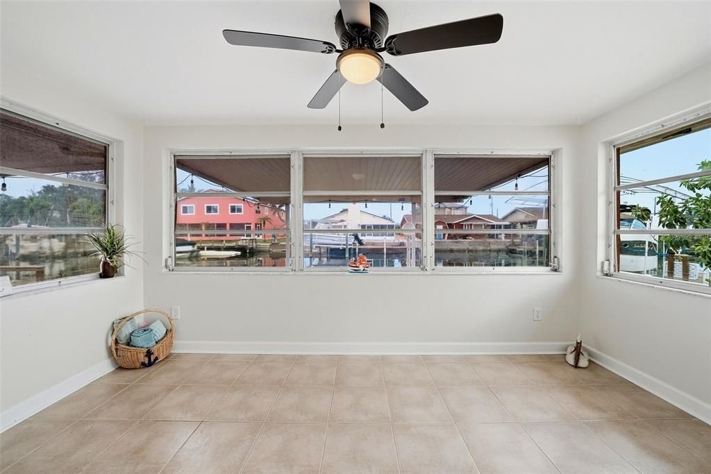 En Venta: $405,500 (2 camas, 2 baños, 1520 Pies cuadrados)