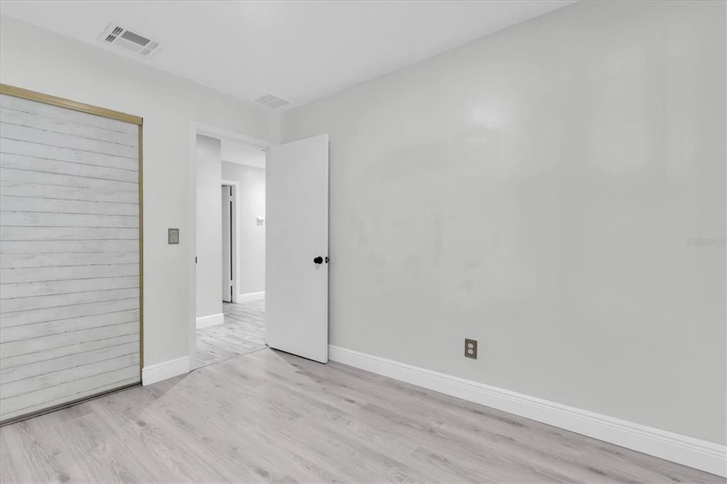 На продажу: $429,900 (3 спален, 2 ванн, 1416 Квадратных фут)