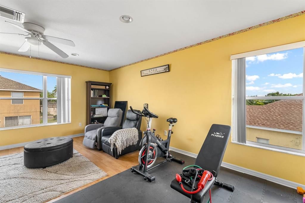 For Sale: $419,000 (4 beds, 3 baths, 3005 Square Feet)