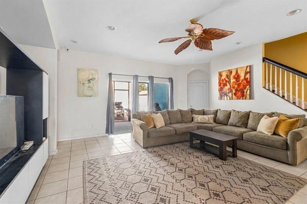 For Sale: $419,000 (4 beds, 3 baths, 3005 Square Feet)