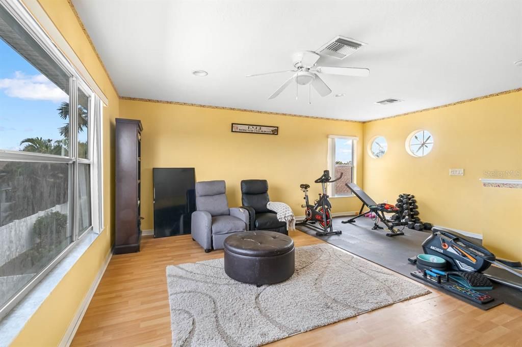 For Sale: $419,000 (4 beds, 3 baths, 3005 Square Feet)