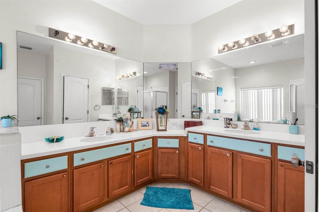 For Sale: $419,000 (4 beds, 3 baths, 3005 Square Feet)